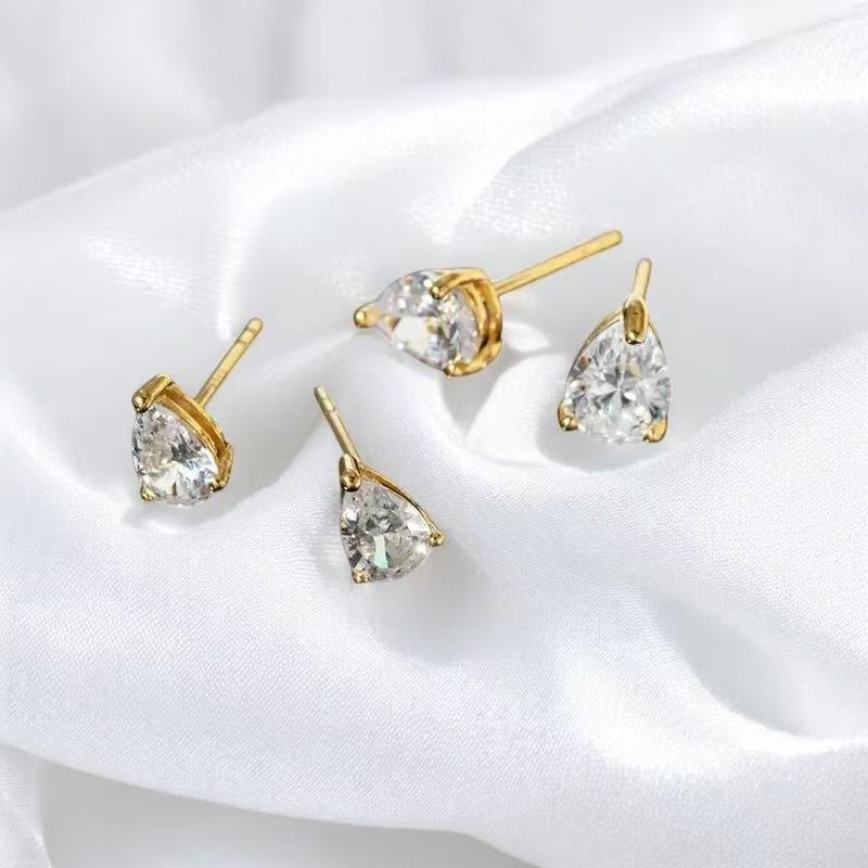 Teardrop 5A zircon stud earrings- minimalist